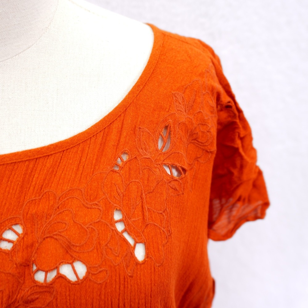 Ava Viv -1X- Orange Open Knit Floral Embroidered Blouse Round Neck Ribbed Rayon - Picture 5 of 7